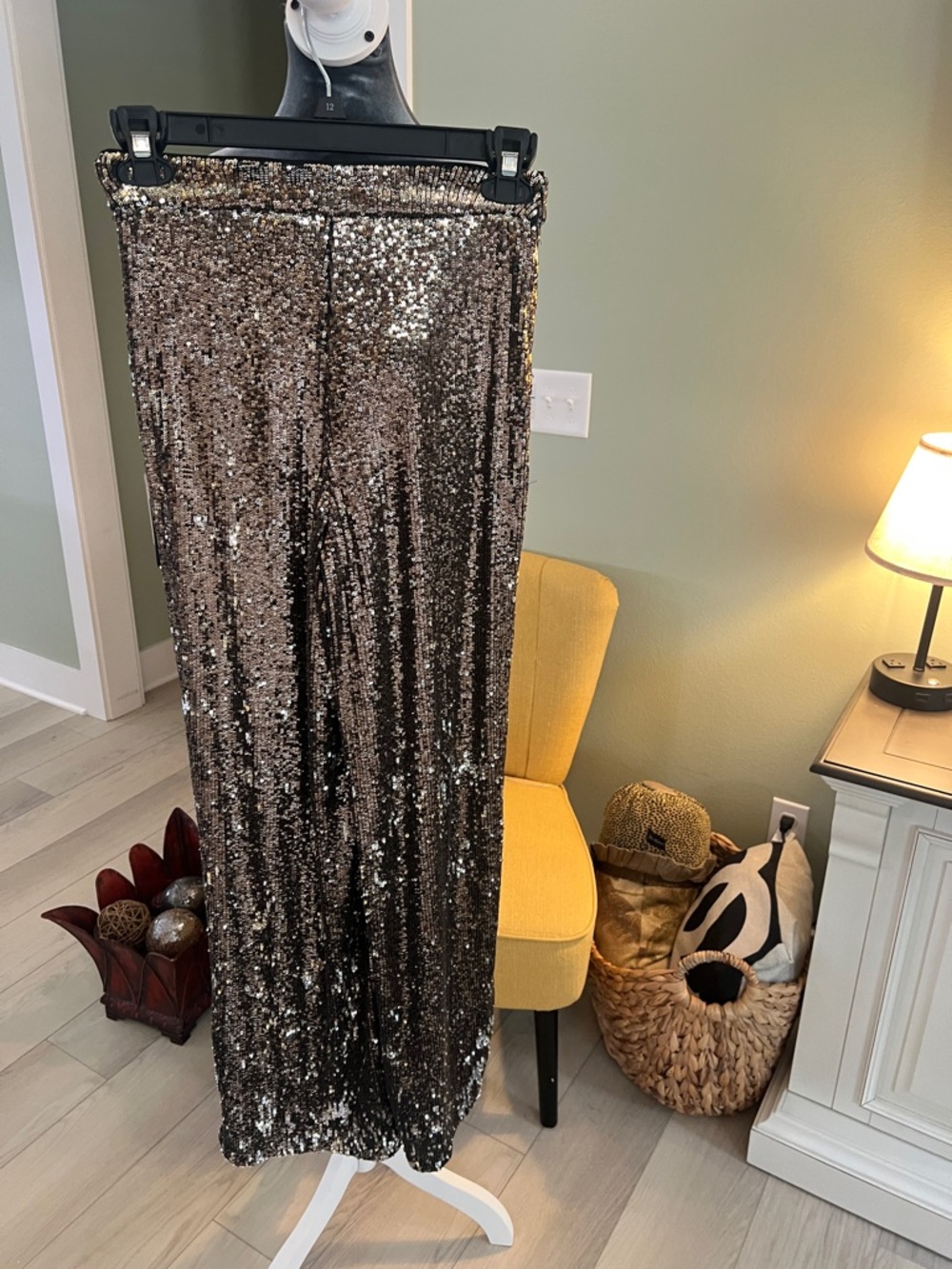 Express Metallic Sequin pants with pockets - Bronze - Picture 3 of 11